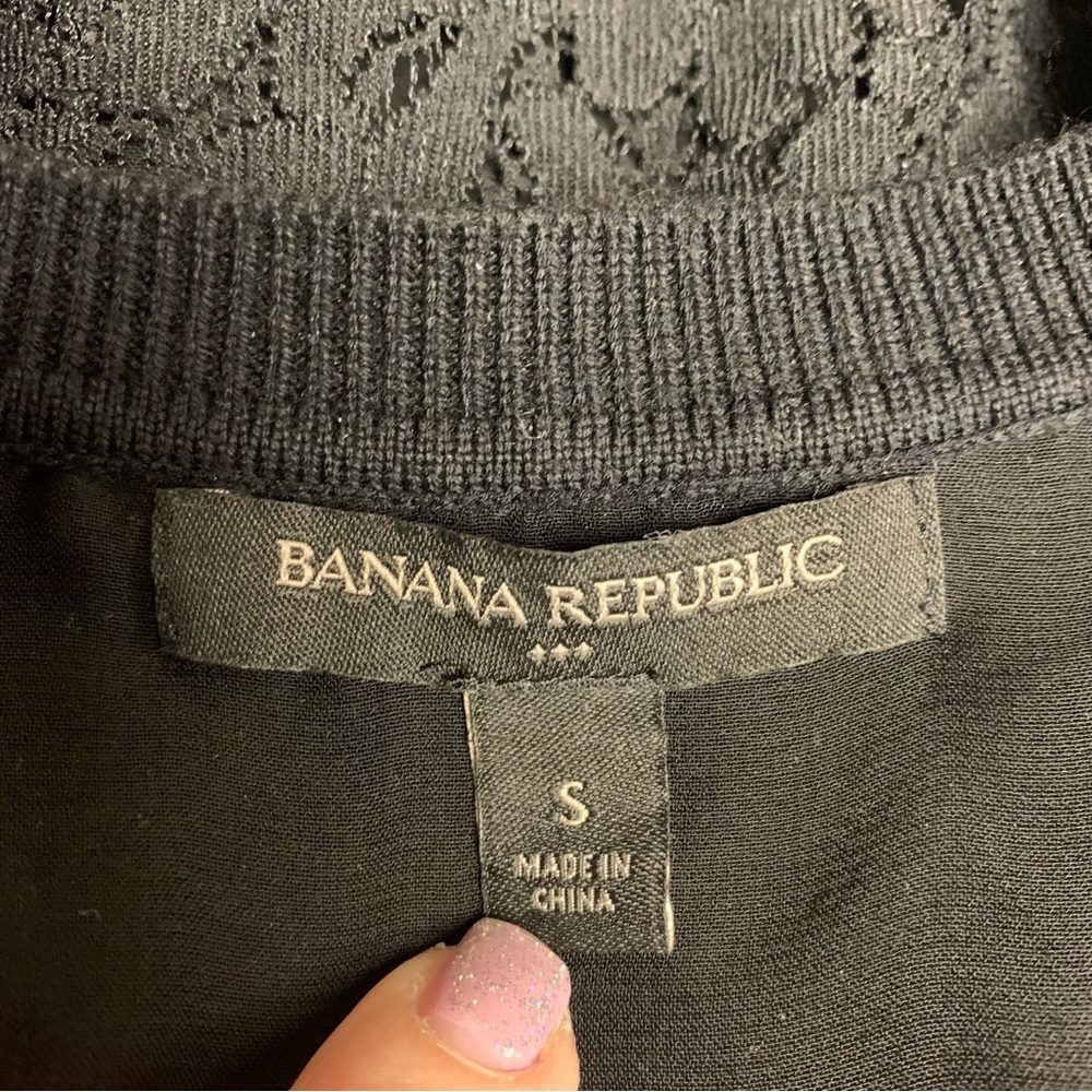 Banana Republic black lace back sweater size small long sleeve V neck - Picture 5 of 7